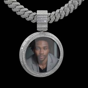 20250805-162227.jpg 2-inch Emerald Double-side Photo pendant