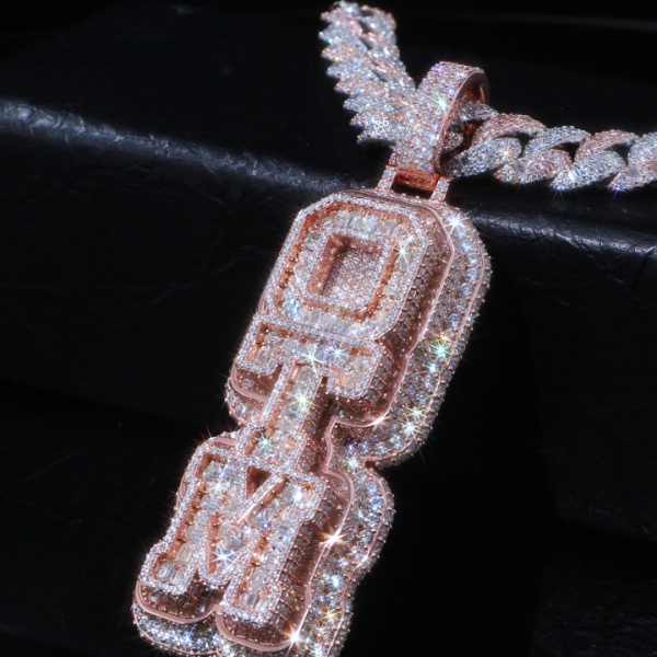 Fancy-Cut Chaos on a Wide-Body Frame.