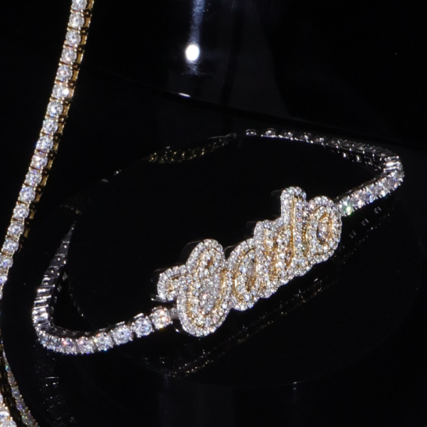 CD24OCT026图片 Gift-Level Piece! 💝 Whose Name Would You Wear on Your Wrist?