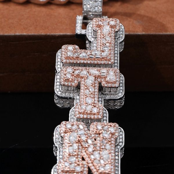 Emerald Cuts on the Edge, Ice All Around 💎