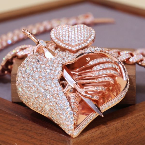 2-inch heart photo pendant