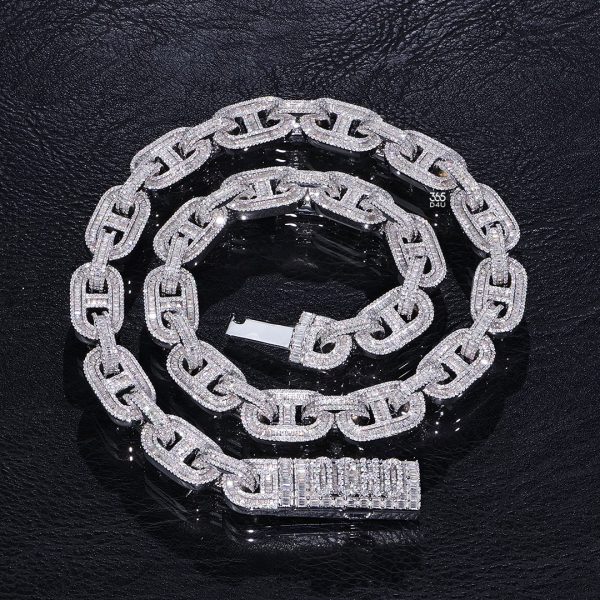 Open-Link Baguette Diamond Chain