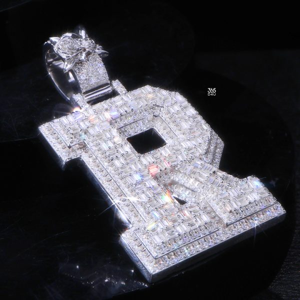 25jul931图片 (3) R Custom Emerald Cut Block Letter Pendant