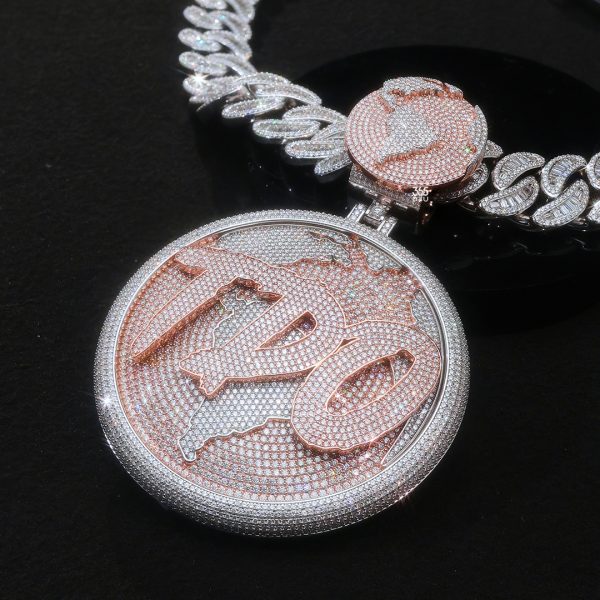 25oct0356图片 (2) Custom 3D Globe Circle Pendant with Skull Back