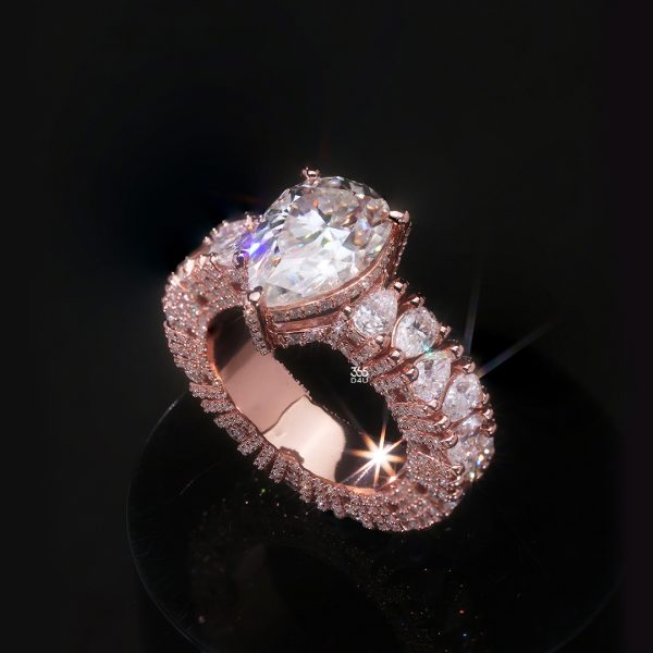 25oct1097图片 (1) Pear-Cut Eternity Ring