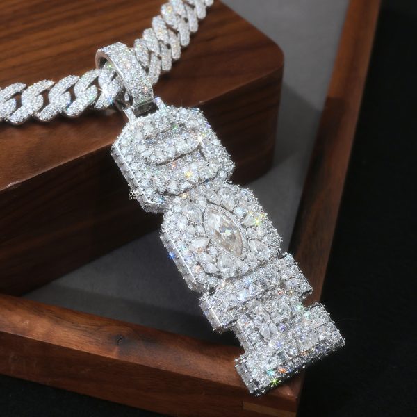 Center-Set Diamond Vertical Pendant