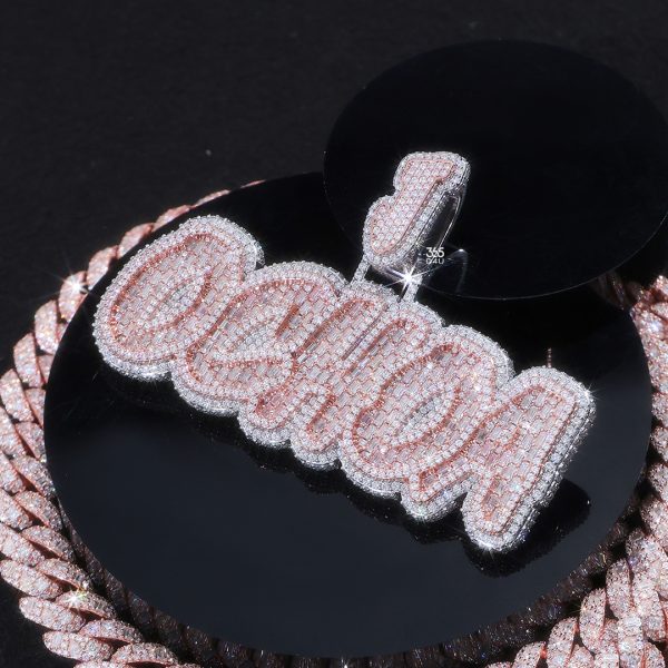 CD25DEC0607图片 (1) OCHOA Brush-Style Multi-Letter Pendant