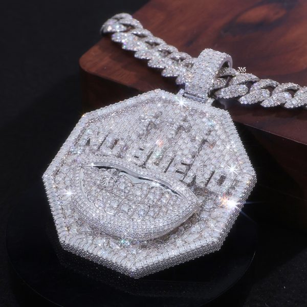 CD25SEP0060图片 (2) Octagon Spinner Pendant with Rotating Mouth