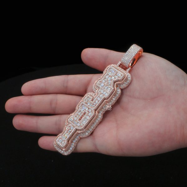 KJD1 Vertical Pendant with Fancy-Cut Diamond Setting