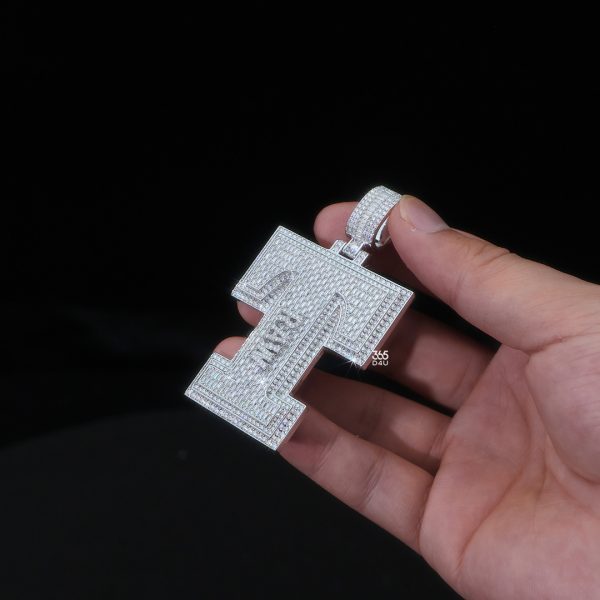 CD25DEC1174图片 Letter T Jersey Font Pendant with “RAW” Center Detail