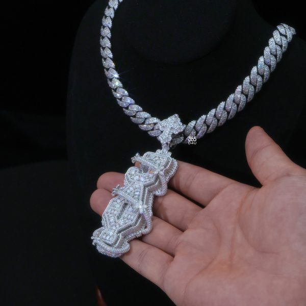 CD26JAN0483图片 (4) JAY Vertical Pendant – Vine-Encased Elegance