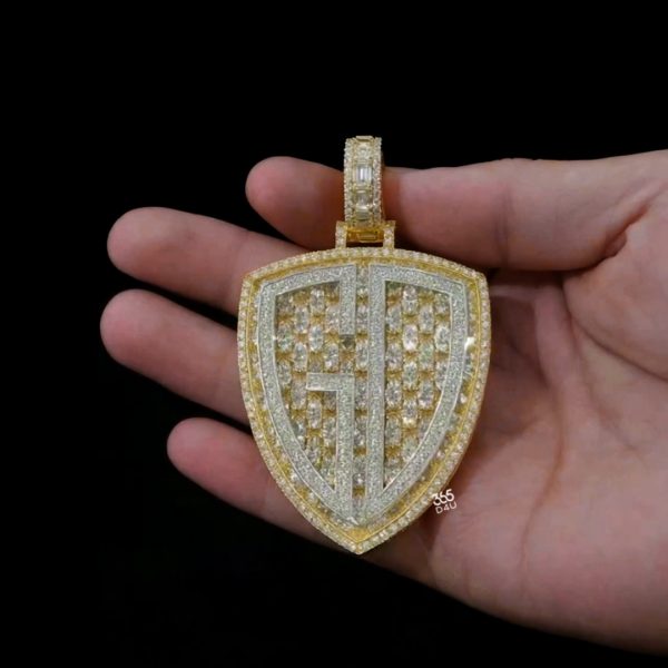 GD -– 360° Fully Iced outShield Pendant