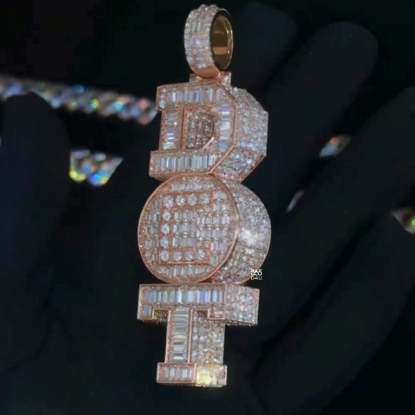 PD-C0465图片 DET Vertical Pendant with Double-Sided 360° Fully Iced Out