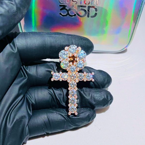 1.5-inch Round Cut Cluster Cross Pendant