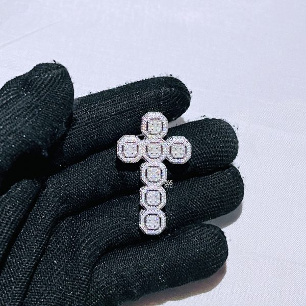 1.5-inch Octagon Cluster Diamond Cross Pendant