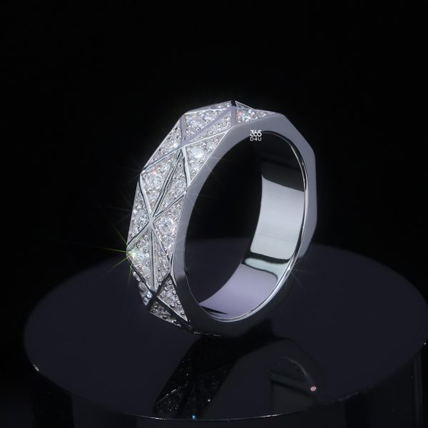 Rhombus-Design Band Ring
