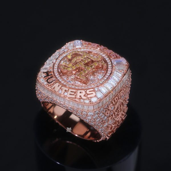 TH Texas Hunters Championship Ring – Fancy Diamonds & Mosaic Setting
